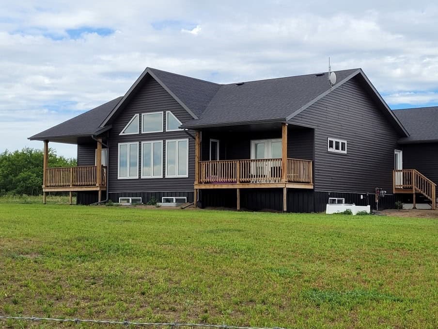 Hoganson-Exterior-w-foundation-finish-1